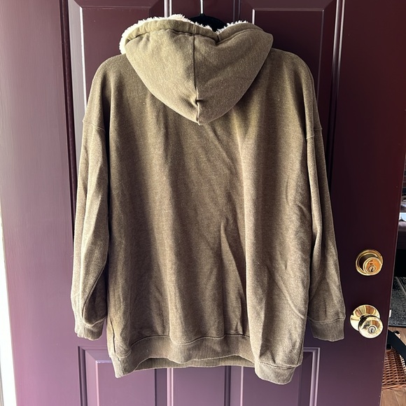 Aerie Oversized Hoodie - Picture 2 of 3